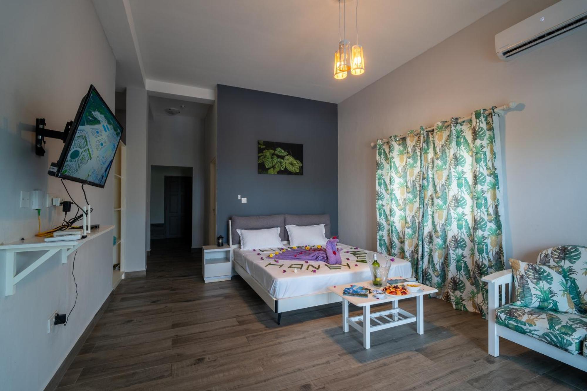 La Casa Sorento Виктория Экстерьер фото